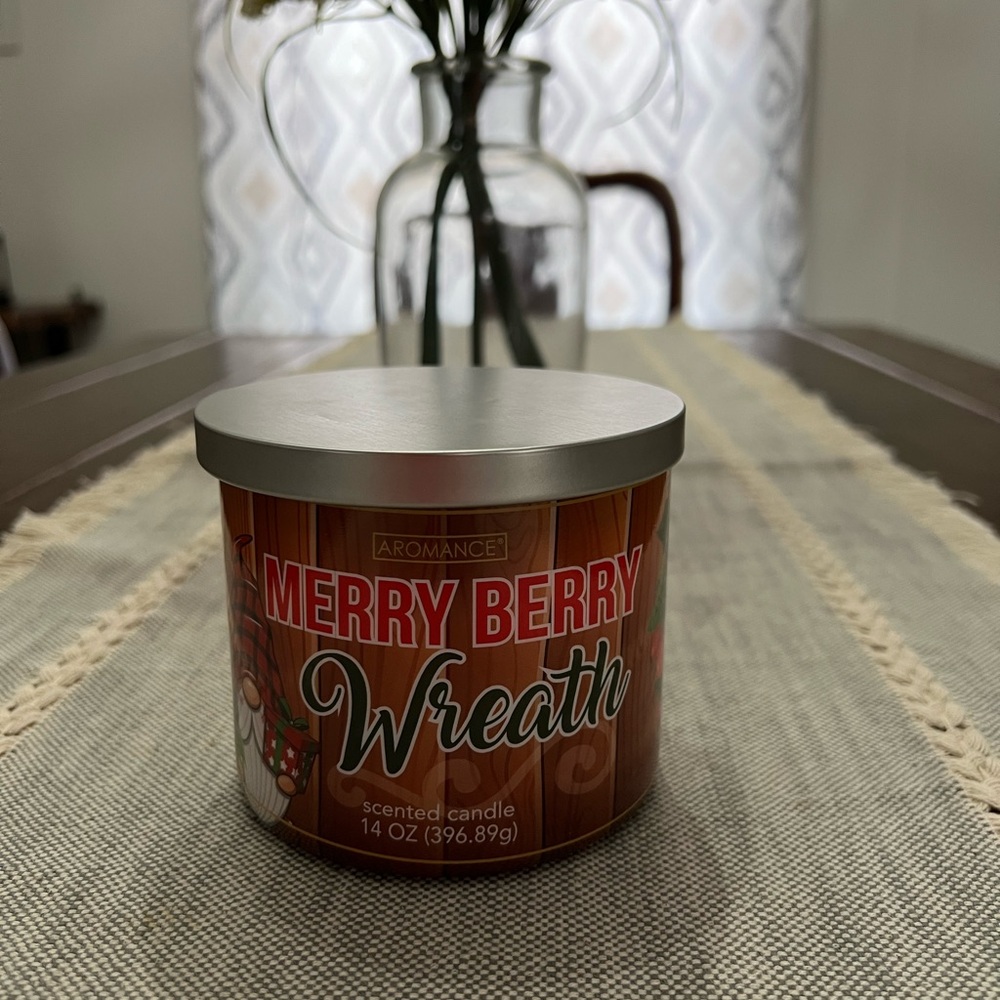 Aromance Merry Berry Scented Candle 14Oz 3 Wick New